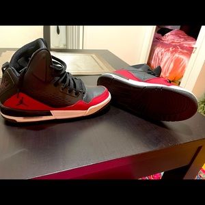 Jordan Flight (6 Youth) - New without tags